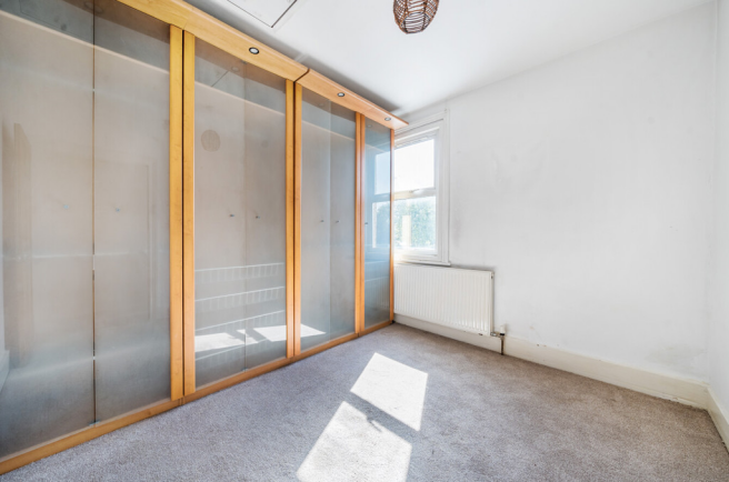 Bedroom 2 (1)
