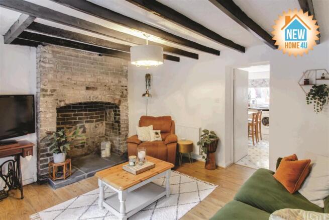 SITTING ROOM: