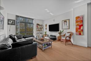 Flat 3, 16 Pilgrim House, Mayflower Street, London SE16 4JR