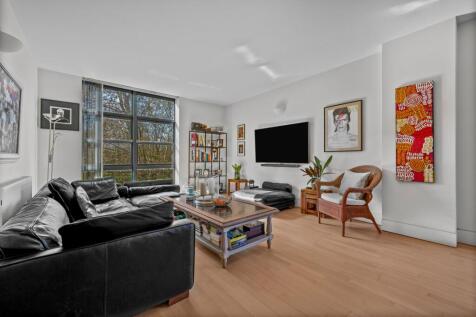 Pilgrim House,
16 Mayflower Street, SE16