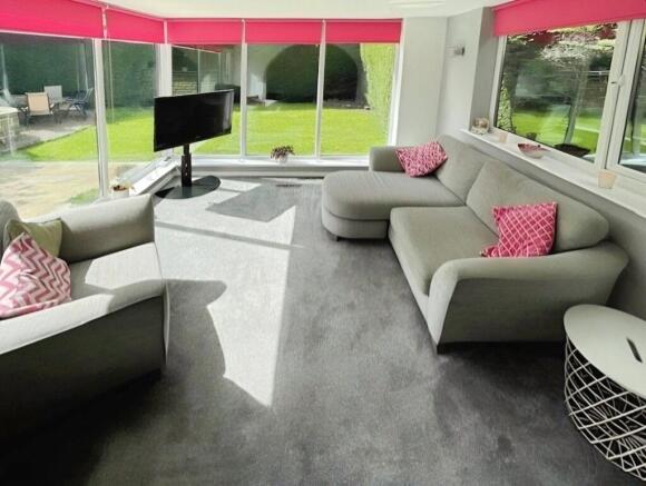 4 bed Detached for sale Image 7