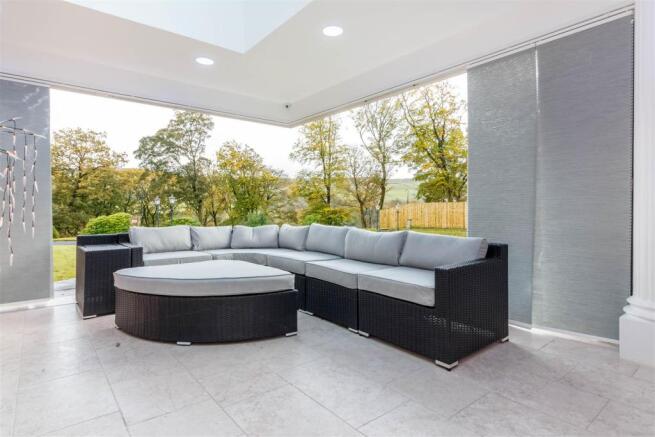 Leisure Area Bi-Folds To Garden