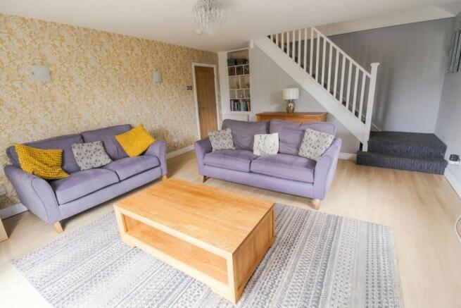 Lounge/Family Room