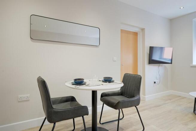 1 bed Apartment to rent Image 9