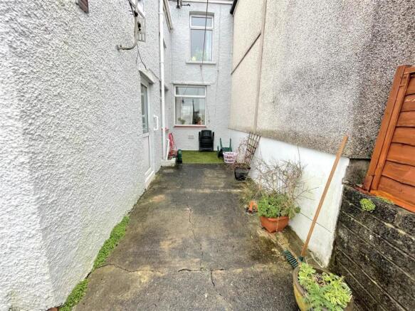 Side garden