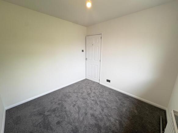 3 bed Terraced to rent Image 11