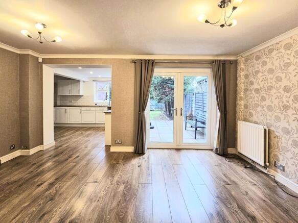 Open Plan Lounge to Kitchen