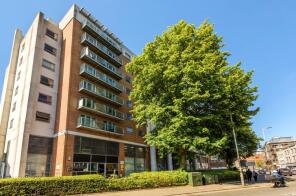 124, Wilmington Close, Watford WD18 0FQ