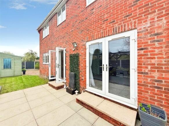 4 bed Detached for sale Image 12