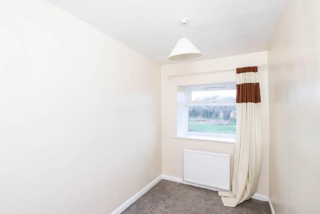 2 bed Terraced to rent Image 6