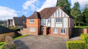 28, Claremount Gardens, Epsom KT18 5XF