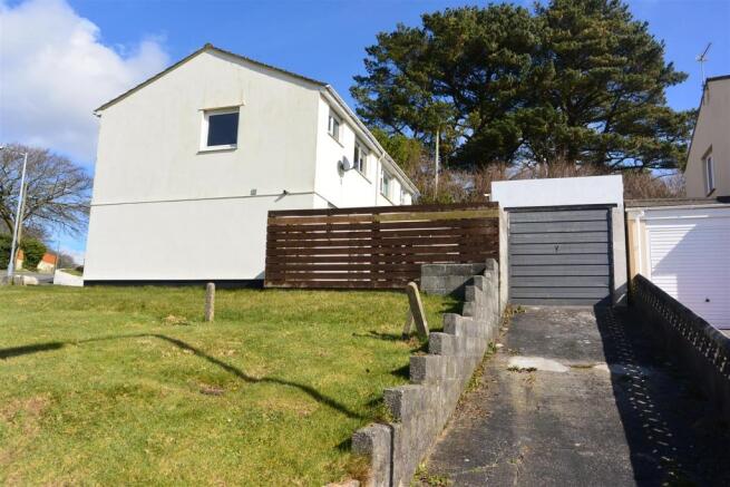 Detached Garage