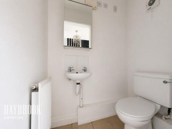 3 bed Detached for sale Image 5