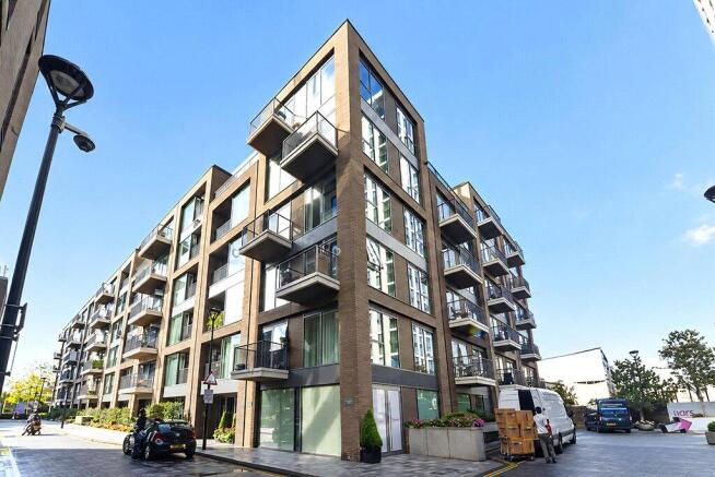 2-bed flat on Thurstan Street, Imperial Wharf, SW6, £900,000