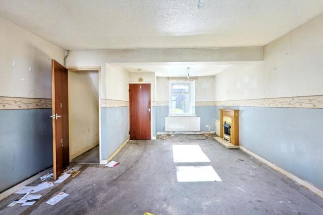 24 Treharne Street, Pentre, Mid Glamorgan, CF41 7HX photo 3