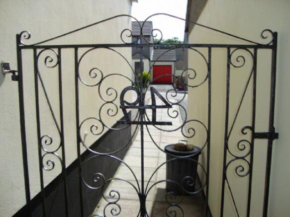 Photo 11