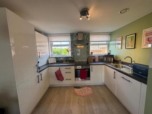 Open Plan - Living Dining kitchen