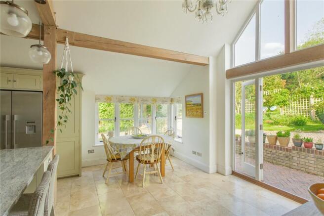 Kitchen/Breakfast