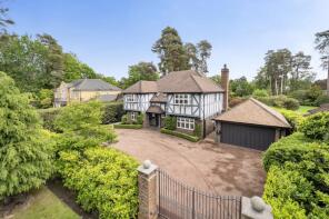 4 Knightswood, Brock Way, Virginia Water GU25 4SD