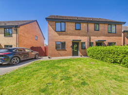 77, Middlesex Road, Hull HU8 0AF