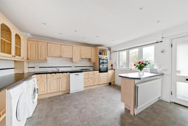 Kitchen/Breakfast Room