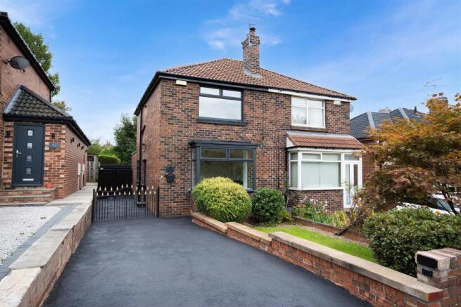2 bed Semi-Detached for sale in whiston
