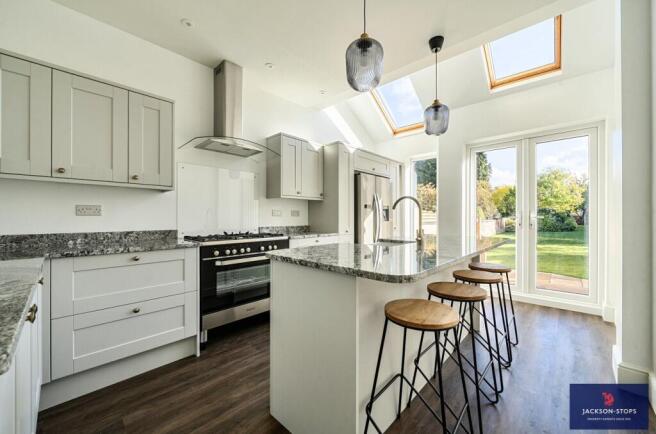 Abington Park Crescent, Northampton, Northamptonshire, NN3 photo 2