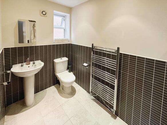 En-Suite 2