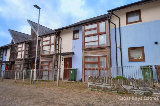 3-bed terraced on Cornwall Street, Devonport, £225,000