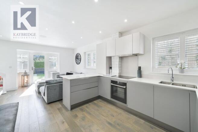Horseshoe Terrace Brighton Road, Kingswood - KT20 6QZ