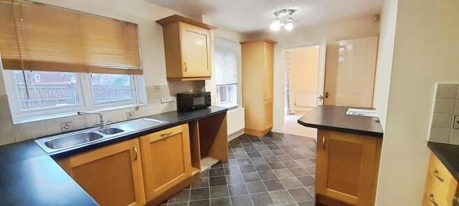 9e7e9b67-WhatsApp...