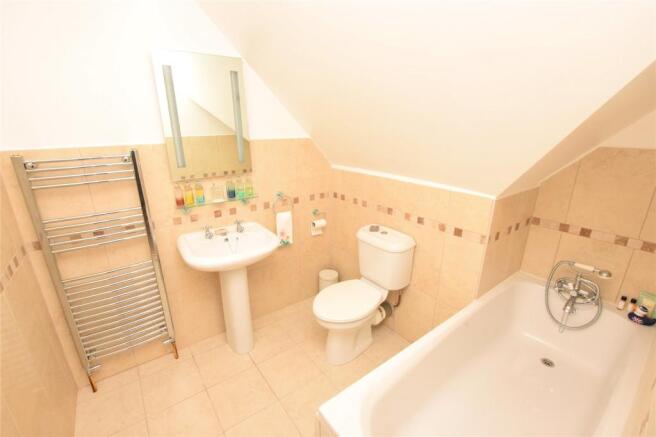 Ensuite - Bedroom 3