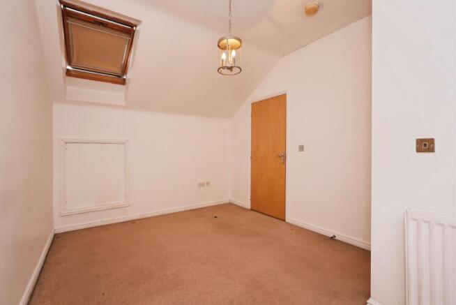 2 bed Flat for sale Image 7
