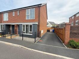 9, James Grundy Avenue, Trentham, Stoke-on-trent ST4 8ZE