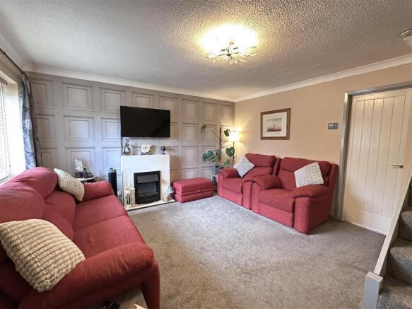 3 bed Terraced for sale Image 4