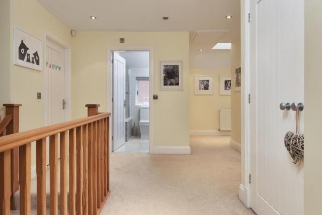 FIRST FLOOR LANDING