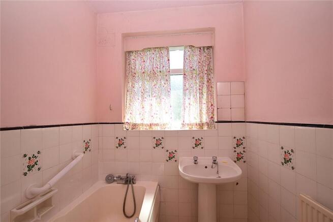 2 bed Bungalow for sale Image 11