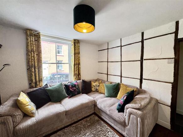 SITTING ROOM