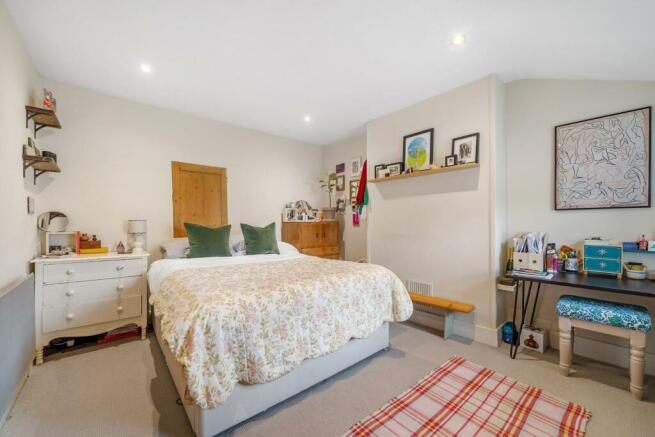 Bedroom 2.jpg