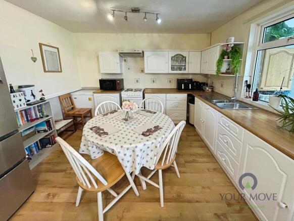 Kitchen/Dining Room