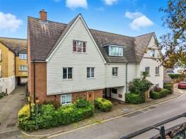 8, Theydon Mews, Station Approach, Theydon Bois, Epping CM16 7HR
