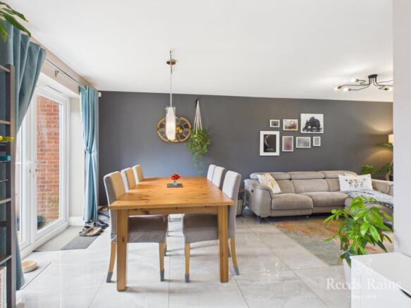 3 bed Semi-Detached for sale Image 11