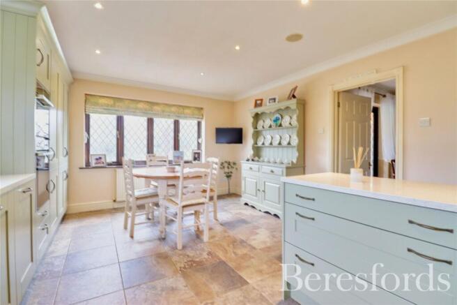 Kitchen/Breakfast Rm
