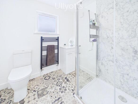2 bed Detached Bungalow for sale Image 11