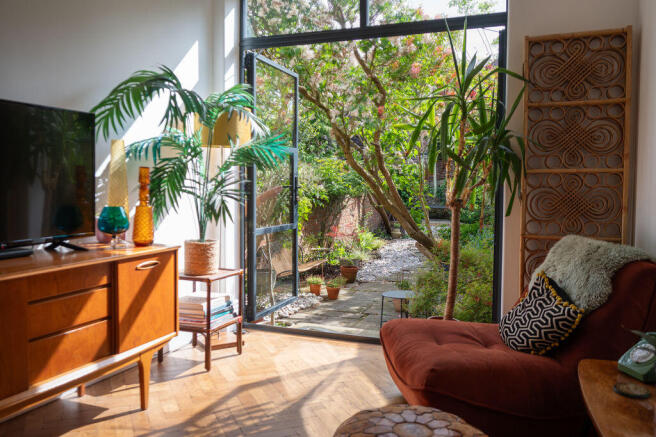 Snug / Dining Room