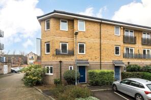 4, Hereford Road, London E3 2FR