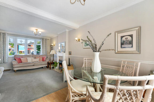 8 Sweetbriar Close-19.jpg