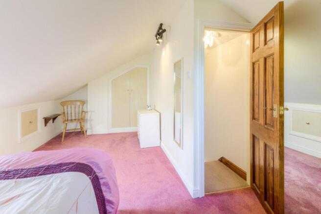 Bedroom 1.jpg
