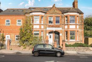 Flat 4, 8, Honor Oak Park, Crofton Park, London SE23 1DY
