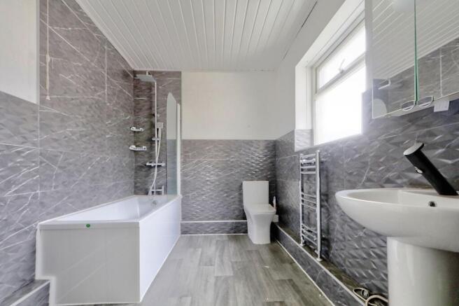 2 bed Terraced to rent Image 7